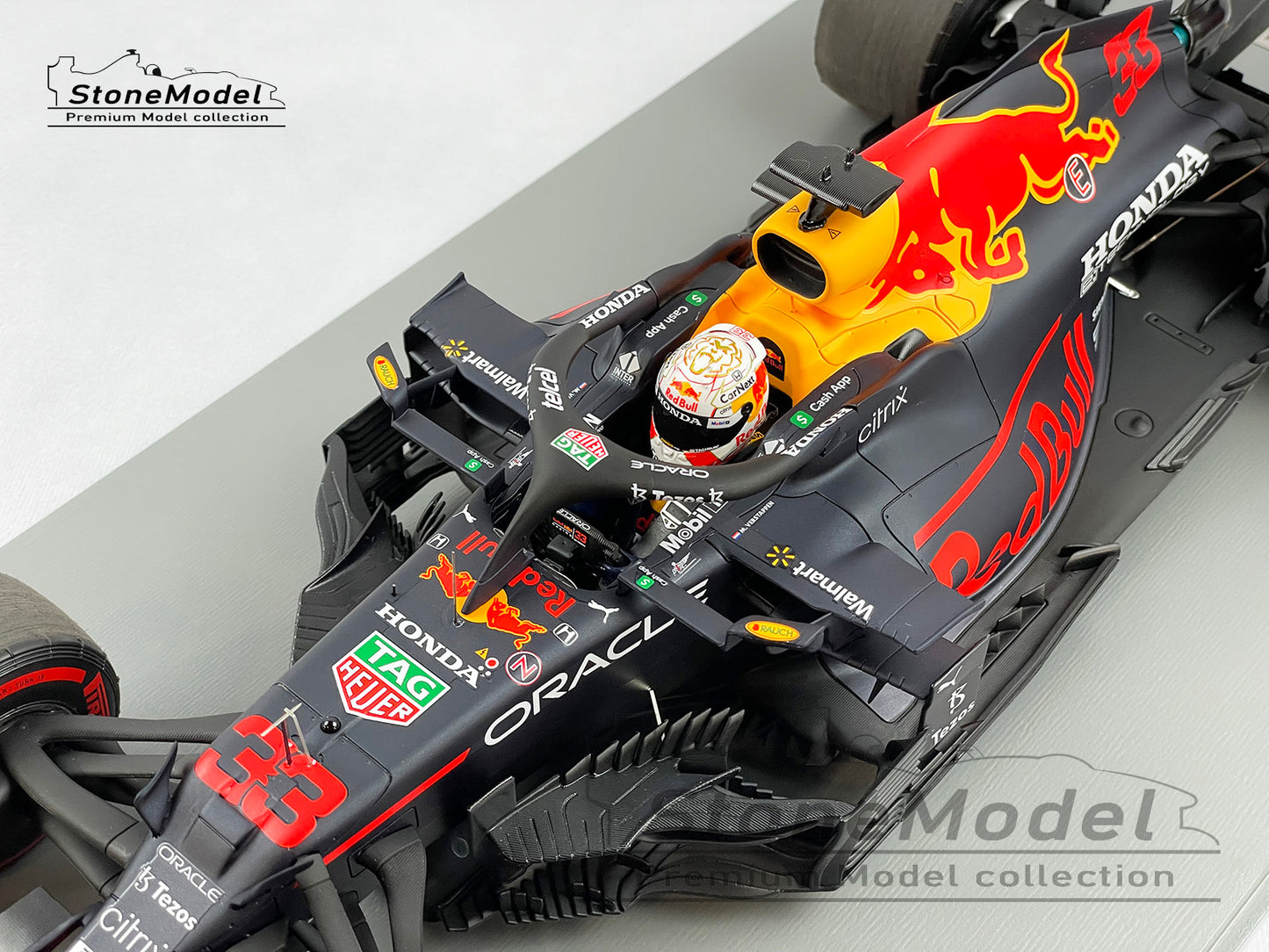 Spark 1:12 F1 Red Bull RB16B #33 Max Verstappen Abu Dhabi GP 2021 World Champion
