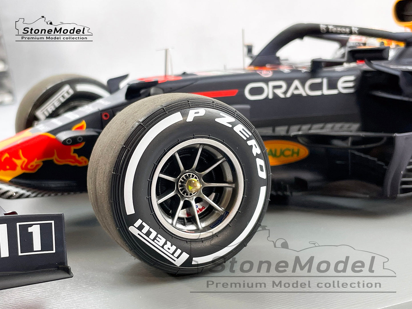 Spark 1:12 F1 Red Bull RB16B #33 Max Verstappen Monaco GP 2021 World Champion